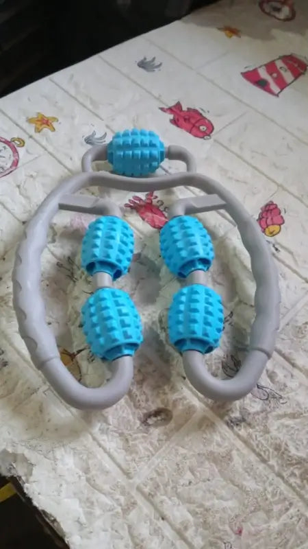 Muscle Massage Roller, 5 Wheels Relieve Soreness Leg Muscle Roller Fitness Roller Muscle Relaxer Massage Roller Ring Clip All Round Massaging Uniform Force Elastic PP Drop Shaped for Home Use