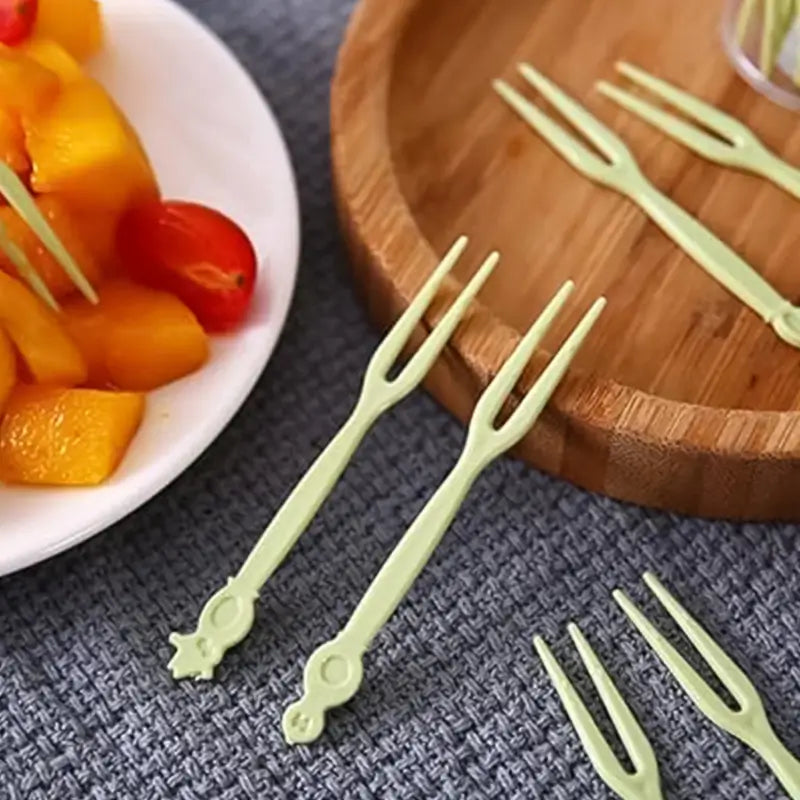 Plastic fruit forks cake dessert forks mini forks - Durable Plastic, Compact Mini Size